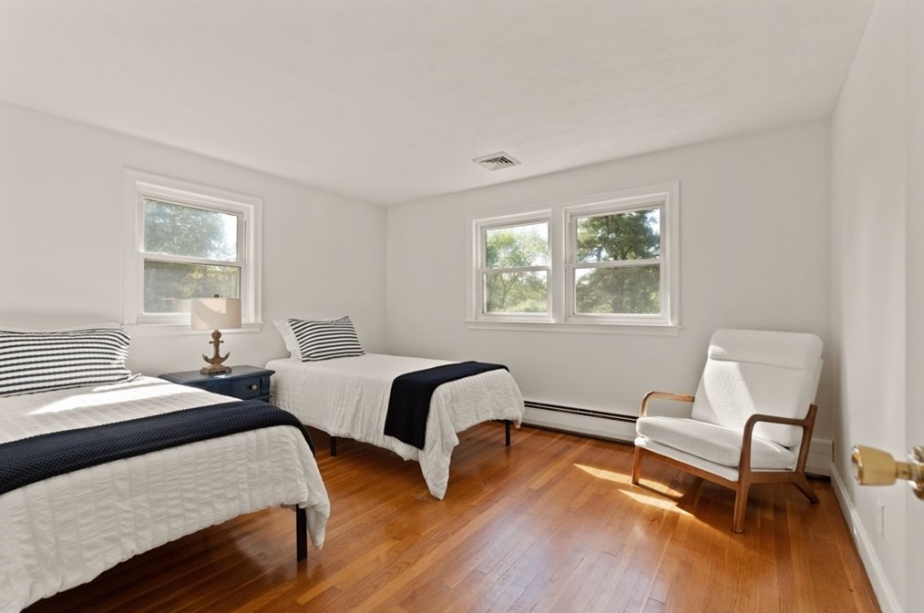 371 Franklin St, Reading MA 01867-1037 exterior