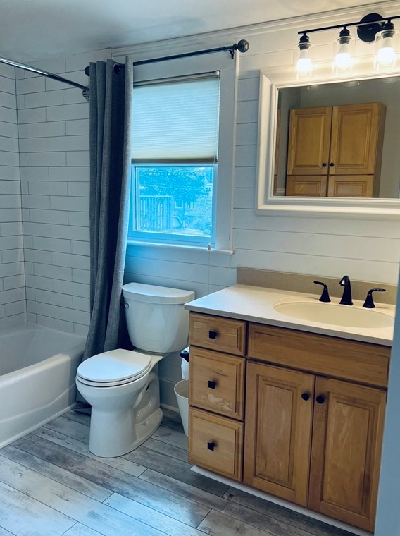 98 Wilson Rd, Nahant MA 01908-1040 exterior