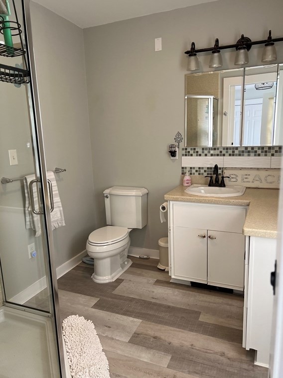 98 Wilson Rd, Nahant MA 01908-1040 exterior