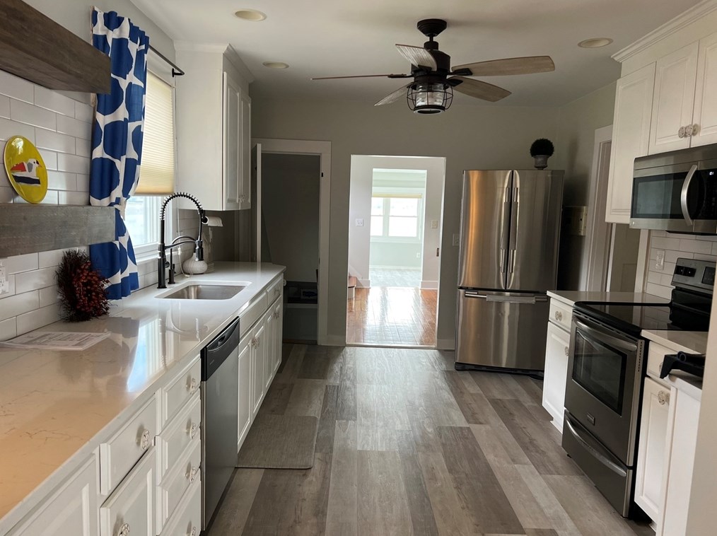 98 Wilson Rd, Nahant MA 01908-1040 exterior