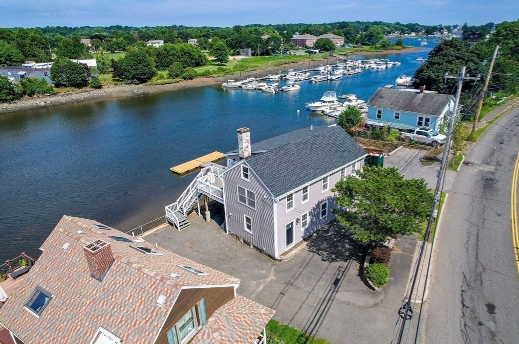 60 Water St, Danvers MA 01923-4110 exterior