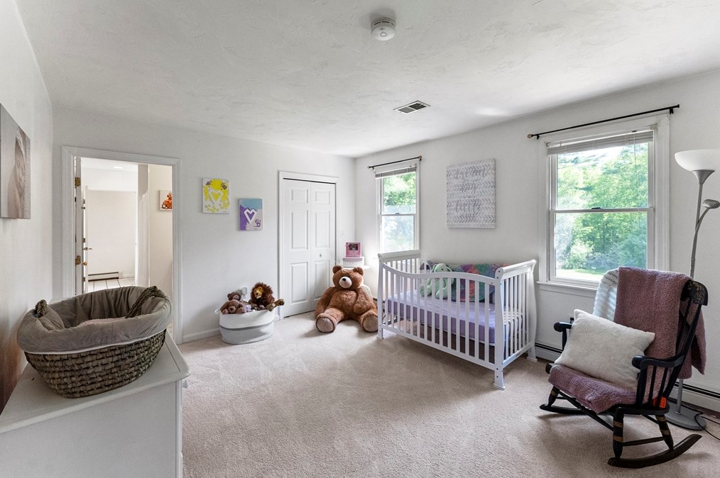 490 St, West Bridgewater MA 02379-1832 exterior