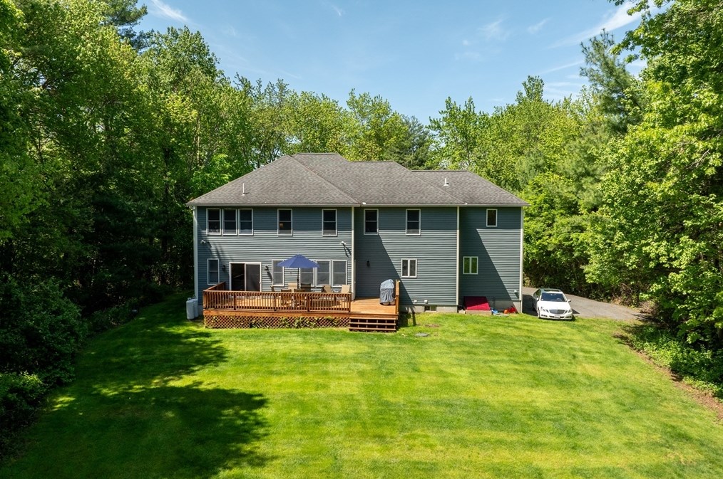 490 St, West Bridgewater MA 02379-1832 exterior