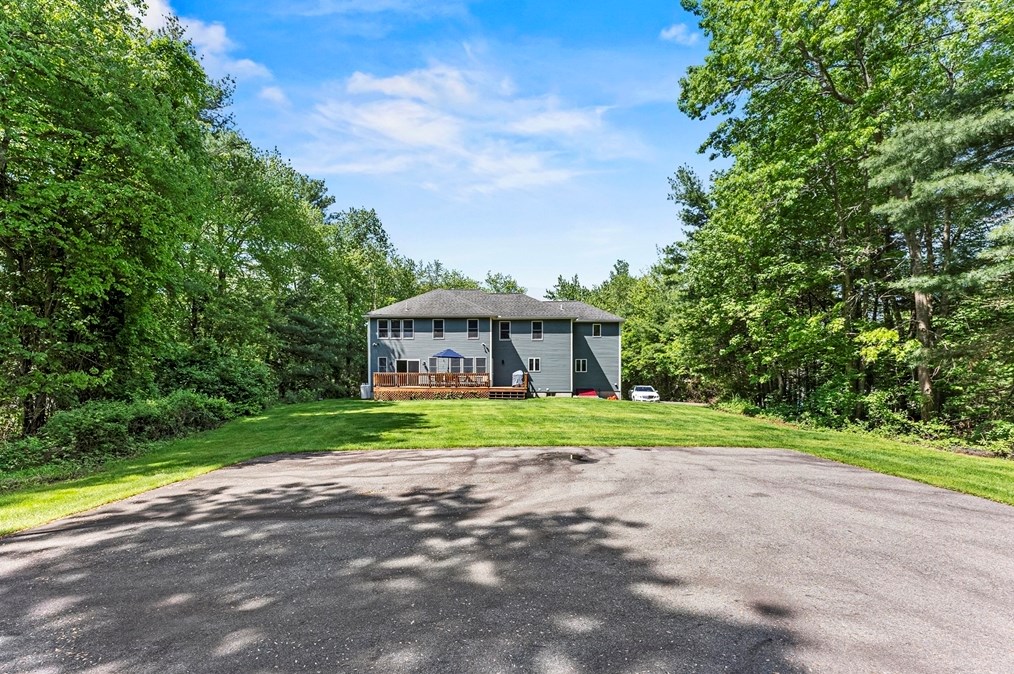 490 St, West Bridgewater MA 02379-1832 exterior