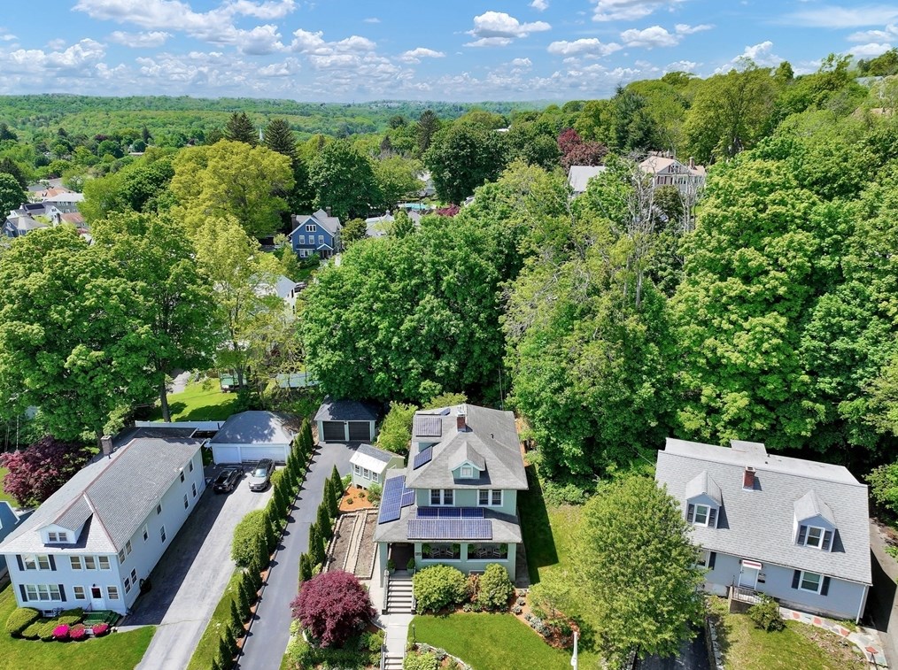 16 Vesper St, Worcester MA 01602-1439 exterior