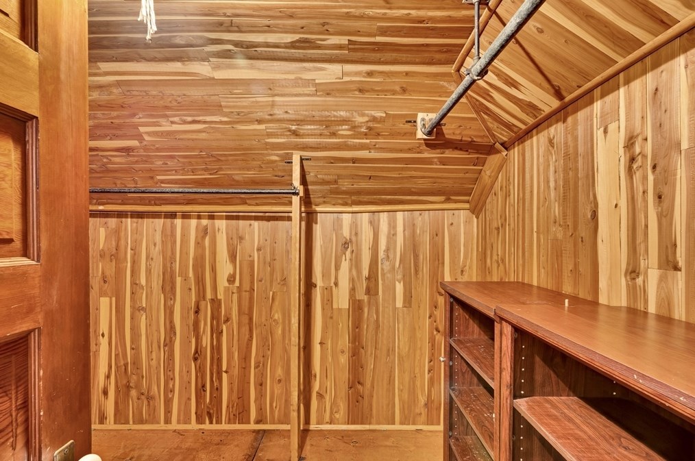 16 Vesper St, Worcester MA 01602-1439 exterior