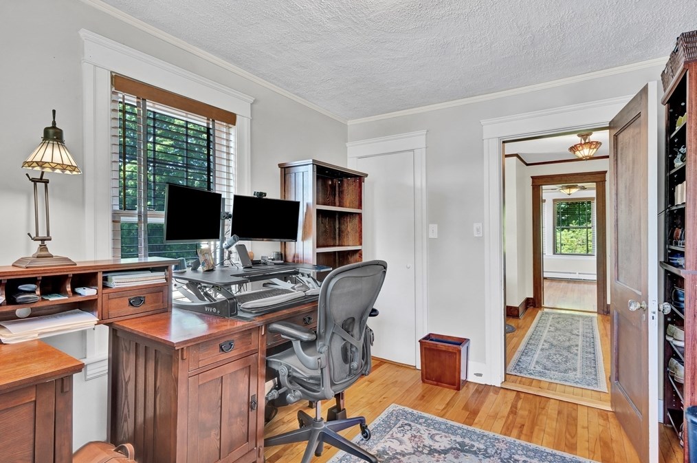 16 Vesper St, Worcester MA 01602-1439 exterior