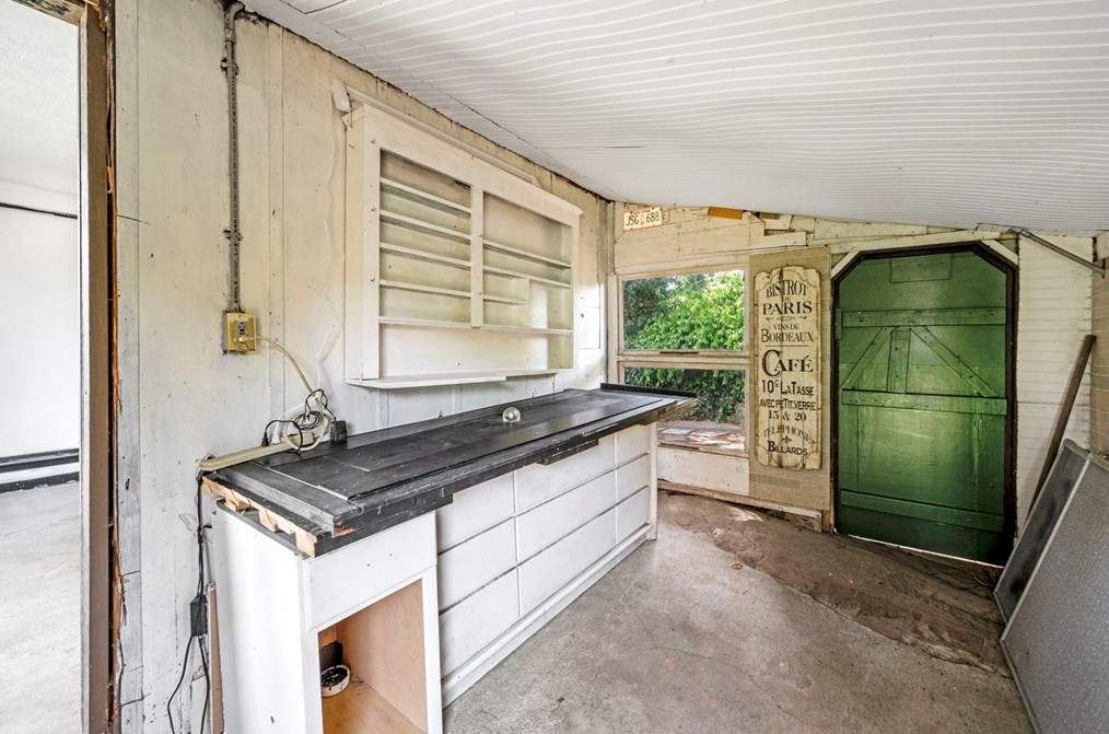 82 Cornell Rd, Marblehead MA 01945-2198 exterior