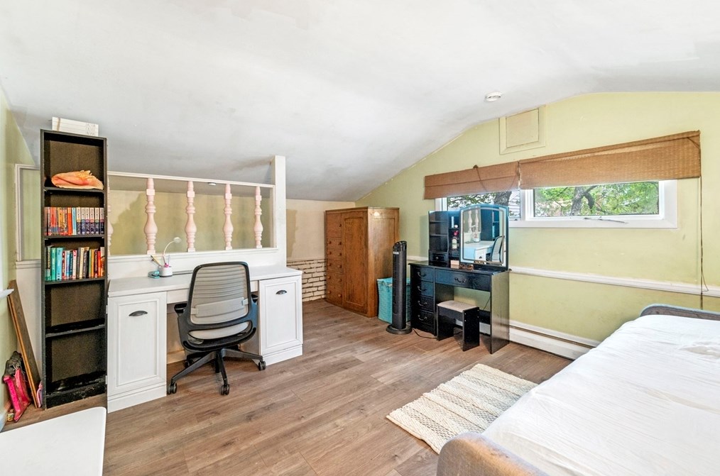 82 Cornell Rd, Marblehead MA 01945-2198 exterior