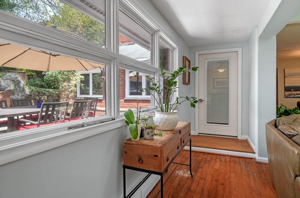 82 Cornell Rd, Marblehead MA 01945-2198 exterior