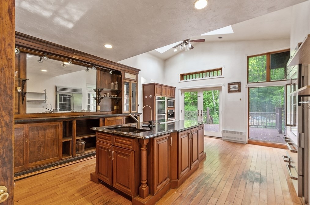 25 Fairbank St, Winchendon MA 01475-1718 exterior