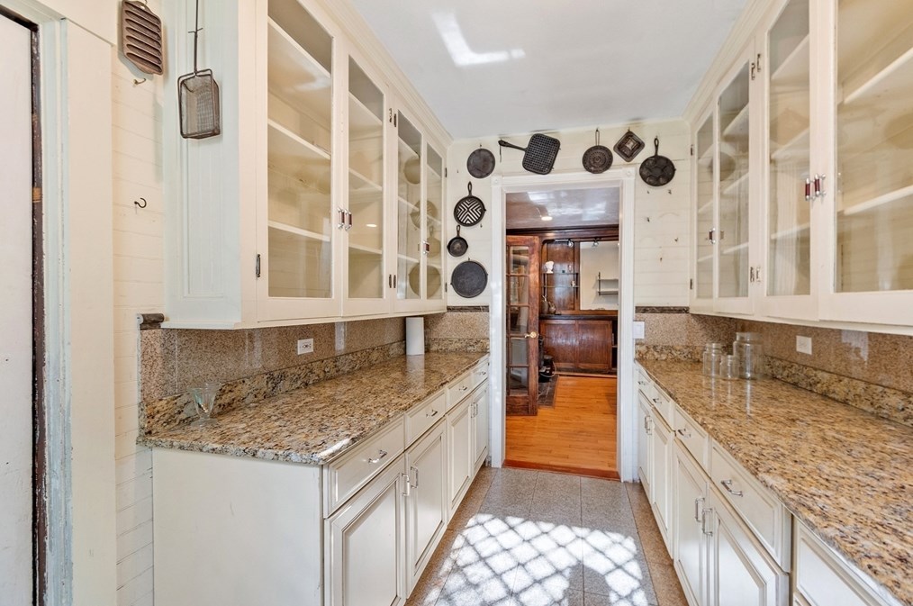 25 Fairbank St, Winchendon MA 01475-1718 exterior