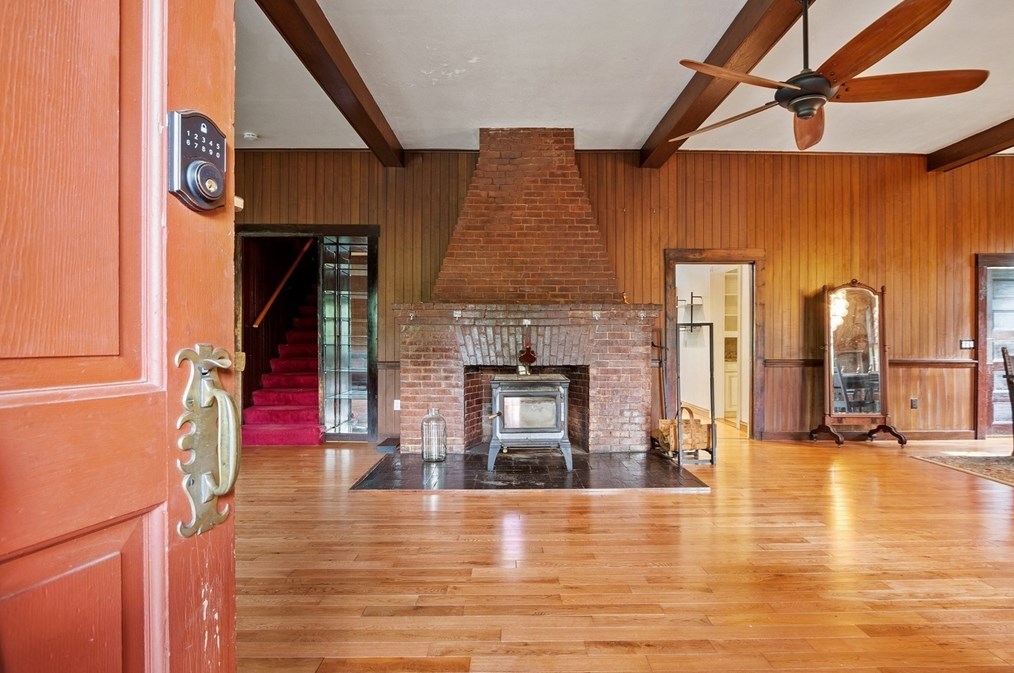 25 Fairbank St, Winchendon MA 01475-1718 exterior