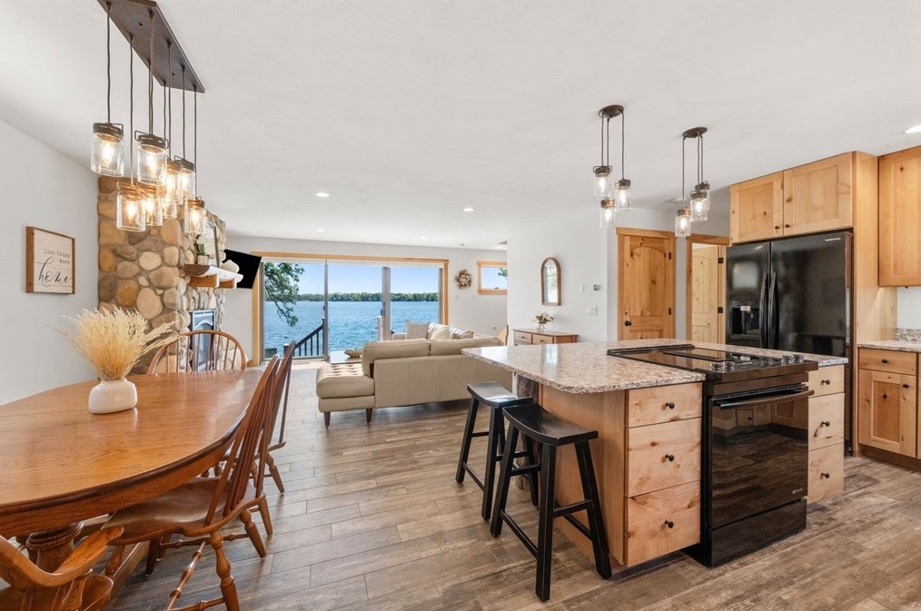 58 Blueberry Rd, Plymouth MA 02360-6800 exterior