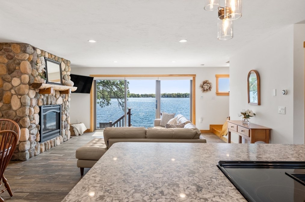 58 Blueberry Rd, Plymouth MA 02360-6800 exterior