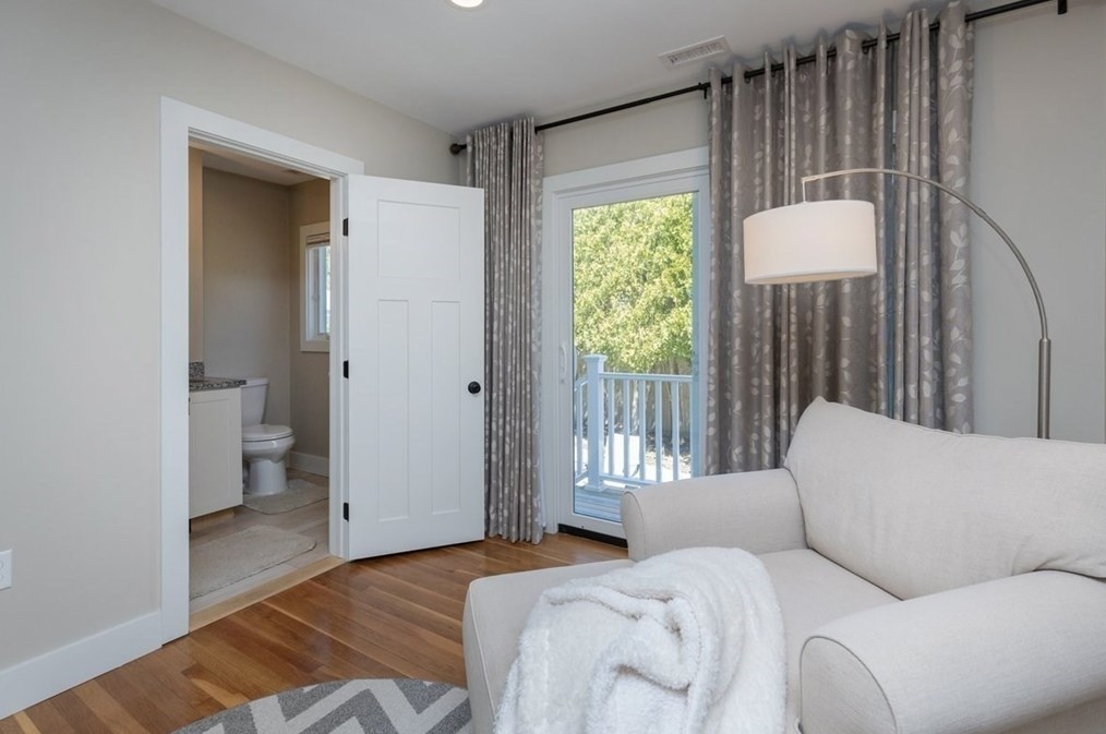 54 Cornell Rd, Marblehead MA 01945-2140 exterior