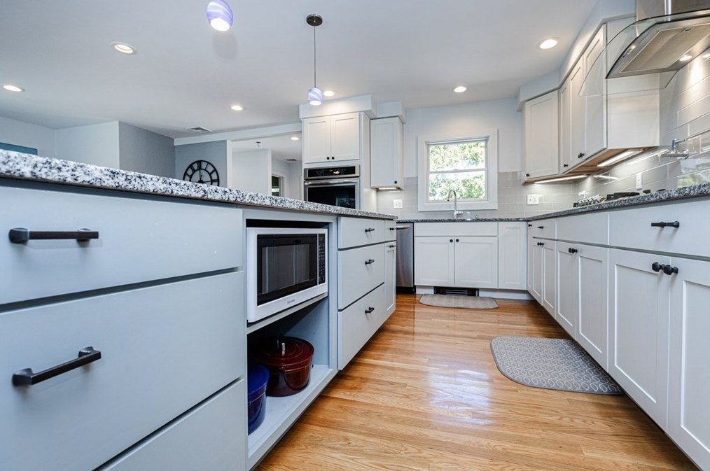 54 Cornell Rd, Marblehead MA 01945-2140 exterior