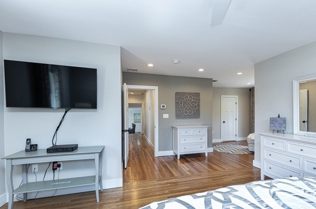 54 Cornell Rd, Marblehead MA 01945-2140 exterior