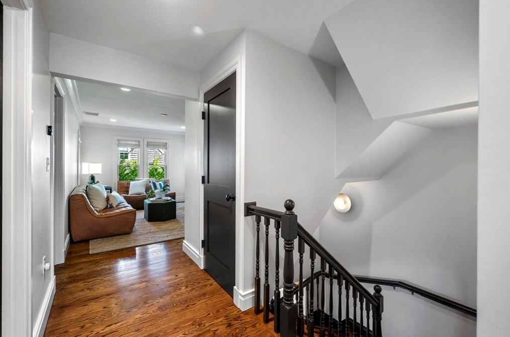 39 Jersey St, Marblehead MA 01945-2414 exterior