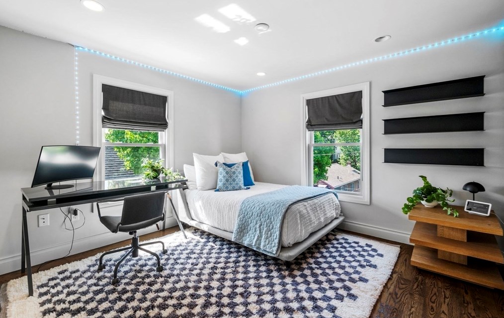 39 Jersey St, Marblehead MA 01945-2414 exterior