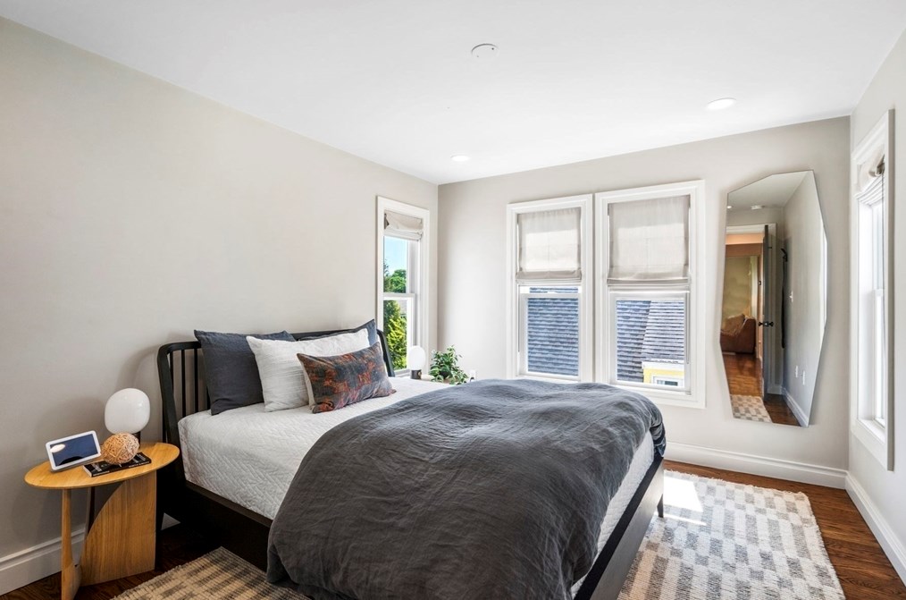 39 Jersey St, Marblehead MA 01945-2414 exterior