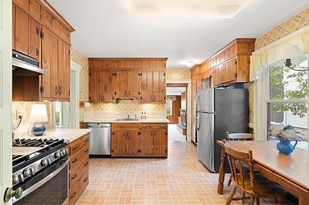 4 Prince St, Marblehead MA 01945-2224 exterior