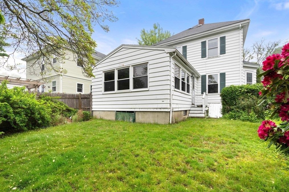 4 Prince St, Marblehead MA 01945-2224 exterior