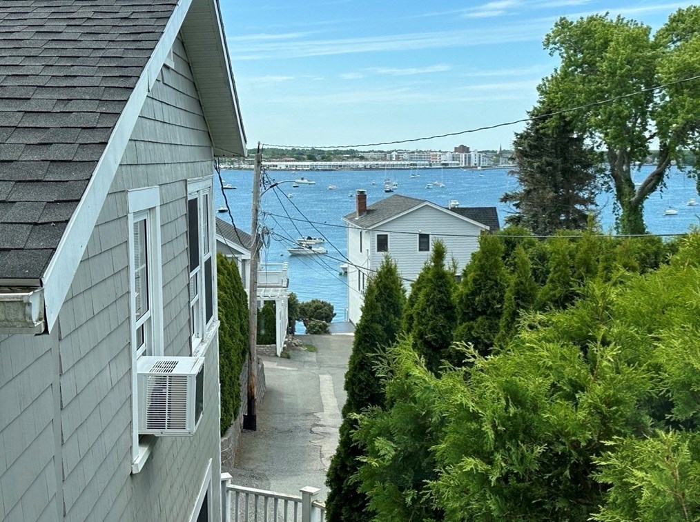 26 Manataug Trl, Marblehead MA 01945-1310 exterior