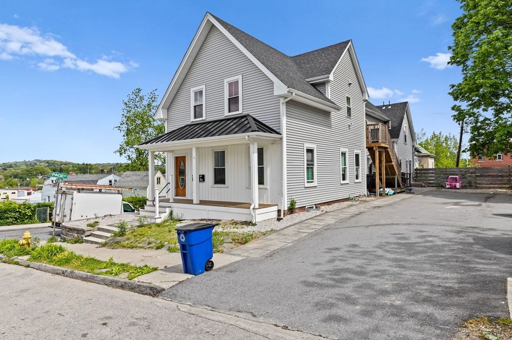 16 Decatur St, Worcester MA  01610 exterior