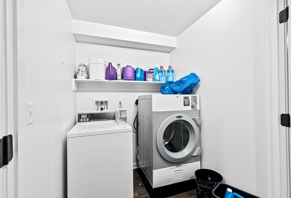 16 Decatur St, Worcester MA  01610 exterior