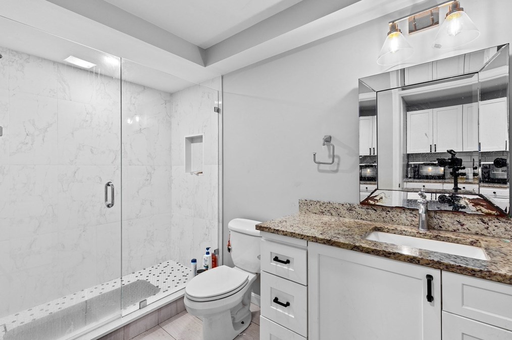 16 Decatur St, Worcester MA  01610 exterior