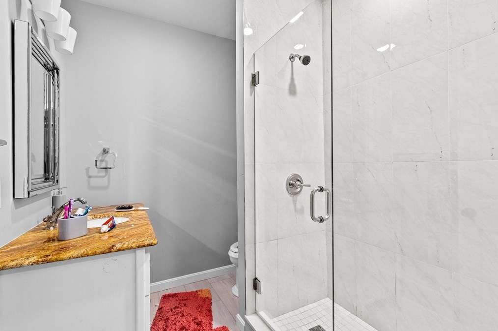 16 Decatur St, Worcester MA  01610 exterior