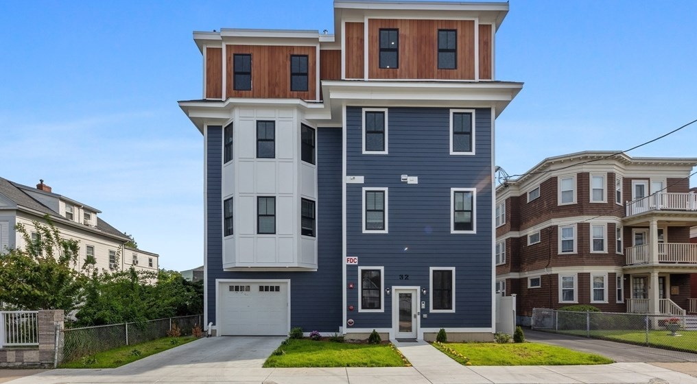 32 Pearl St, Boston MA  exterior