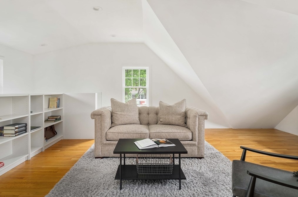 106 Florence Ave, Arlington MA 02476-7264 exterior