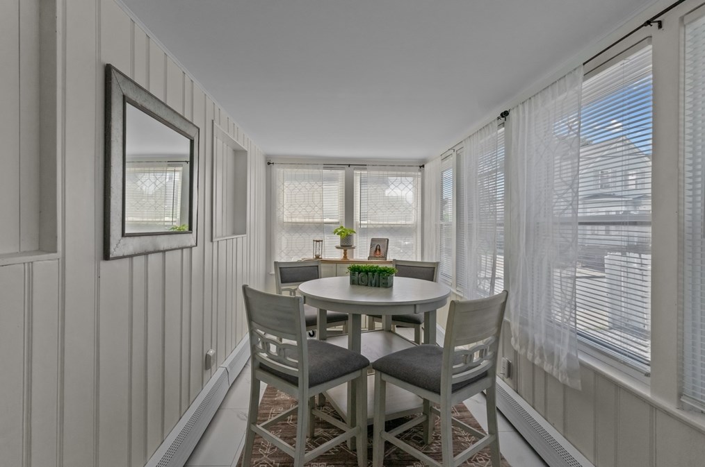 28 Borden St, New Bedford MA 02740-3317 exterior