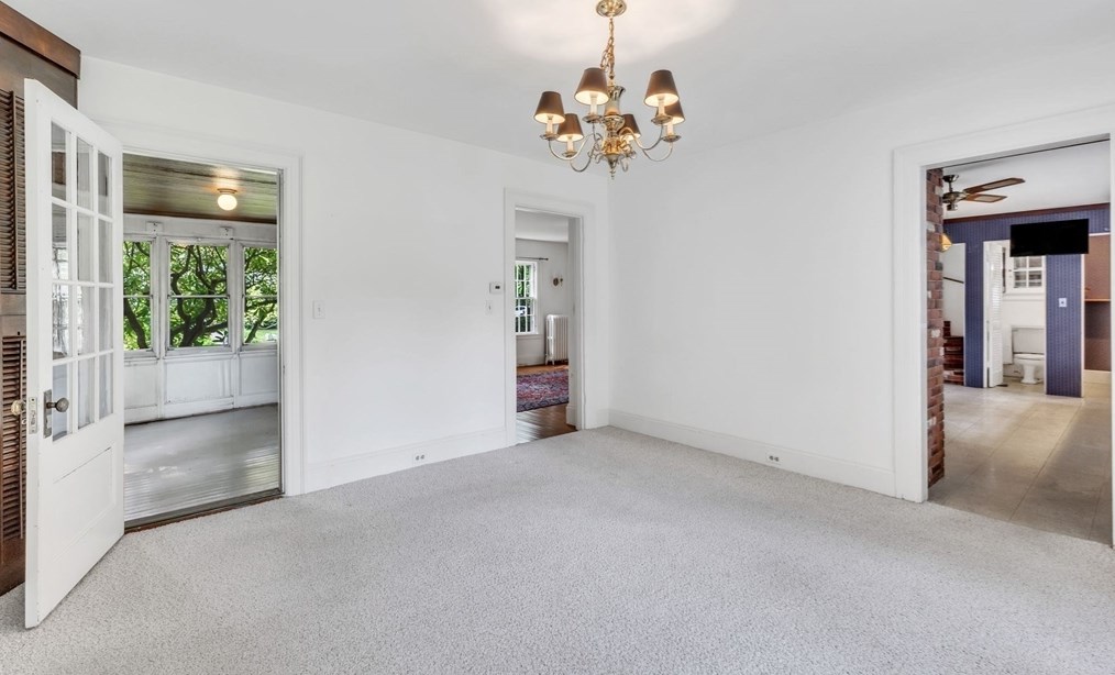 3 Cherry St, Greenfield MA 01301-1409 exterior