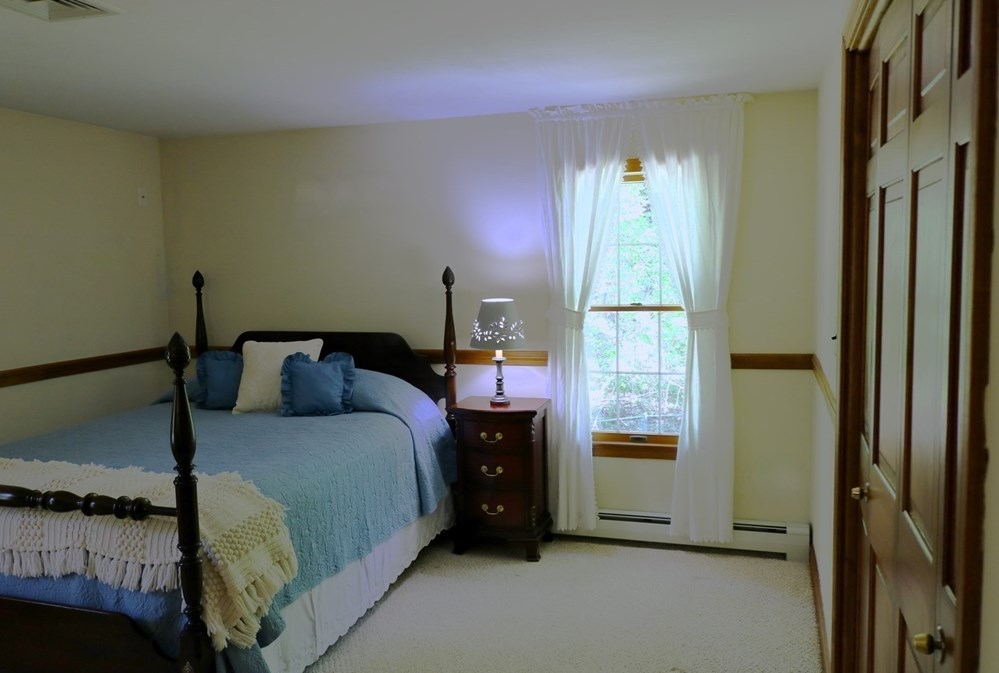 59 Fox Hl Dr, East Bridgewater MA 02324-2333 exterior