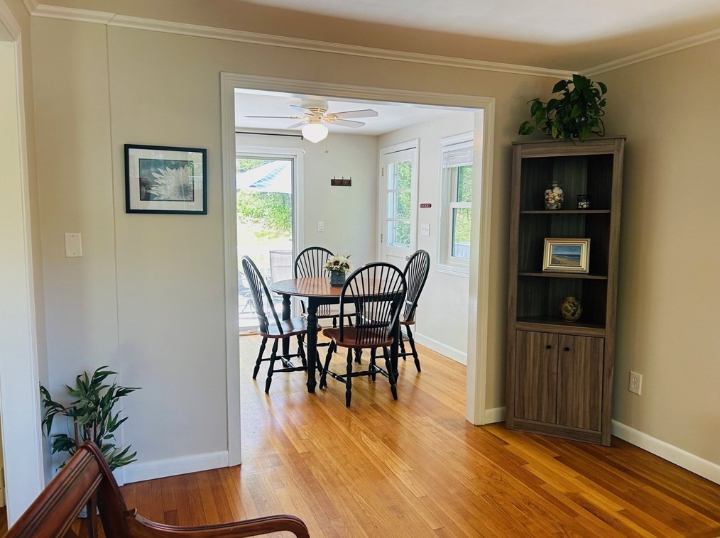 95 Ml St, Franklin MA 02038-1224 exterior