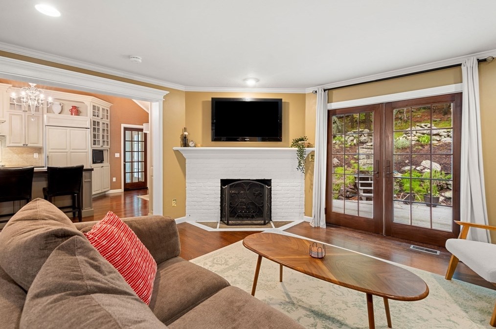 315 Spring St, Shrewsbury MA  01545-5031 exterior