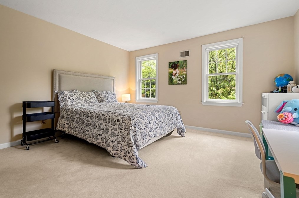 315 Spring St, Shrewsbury MA  01545-5031 exterior