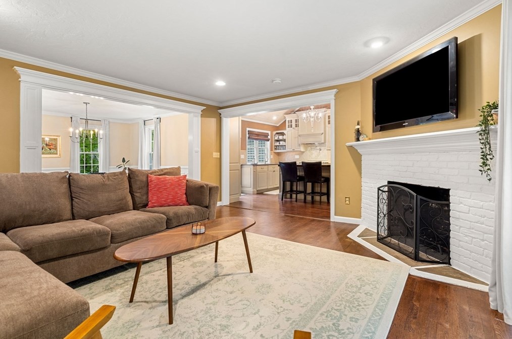 315 Spring St, Shrewsbury MA  01545-5031 exterior