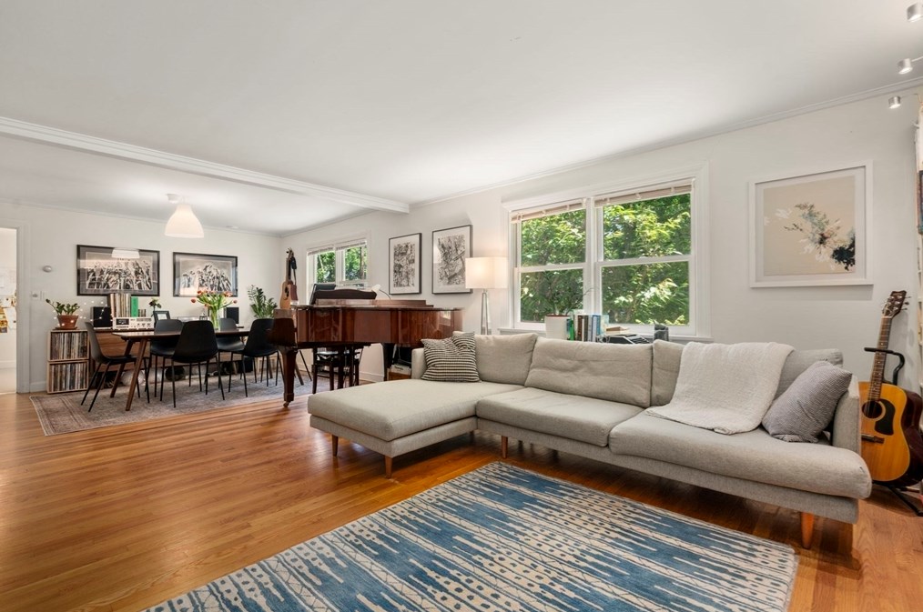 129 Withington Rd, Newton MA 02460-2037 exterior