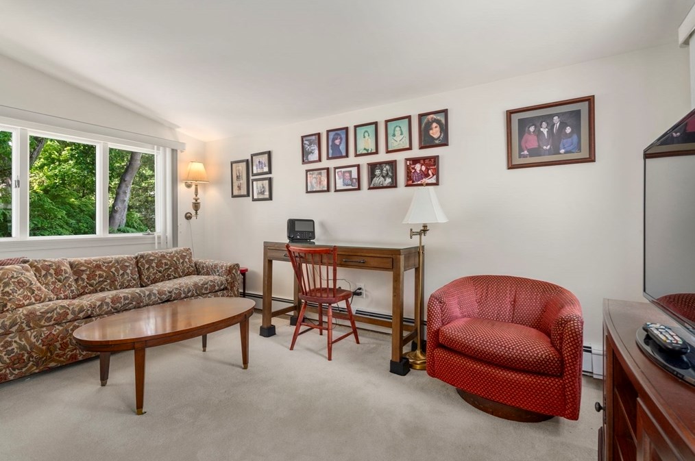 129 Withington Rd, Newton MA 02460-2037 exterior