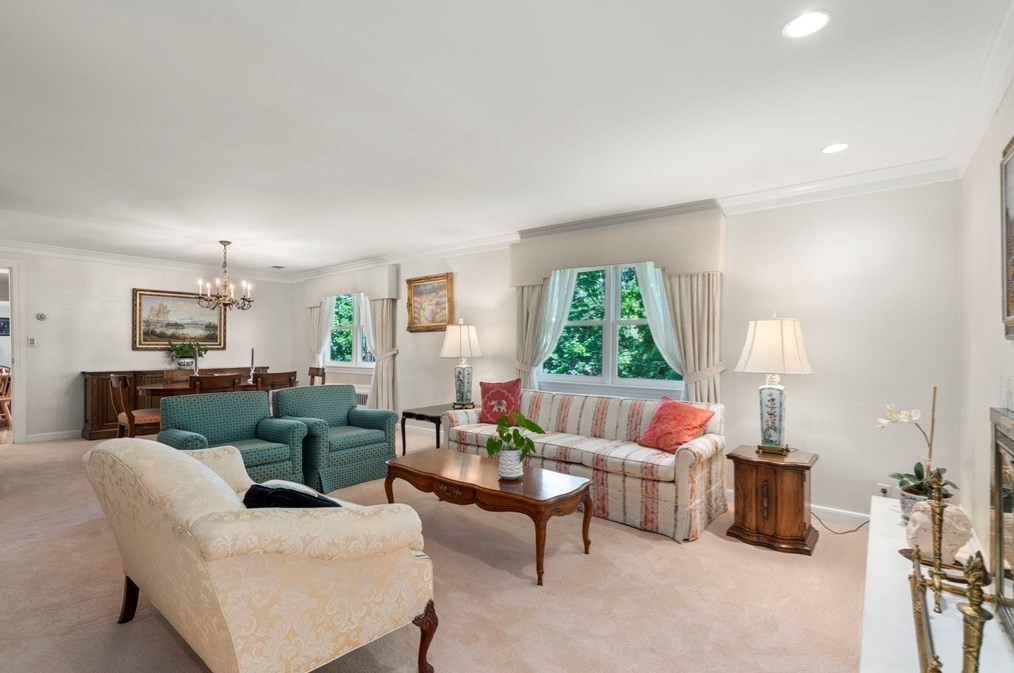 129 Withington Rd, Newton MA 02460-2037 exterior