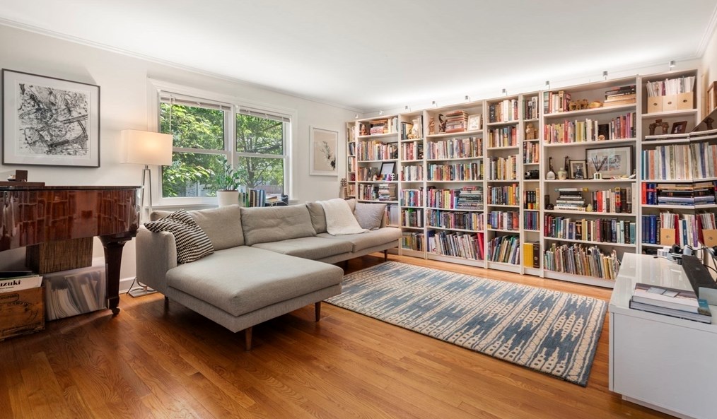 129 Withington Rd, Newton MA 02460-2037 exterior