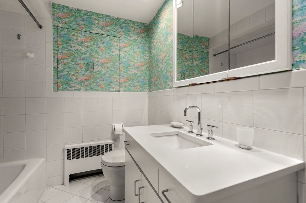 129 Withington Rd, Newton MA 02460-2037 exterior