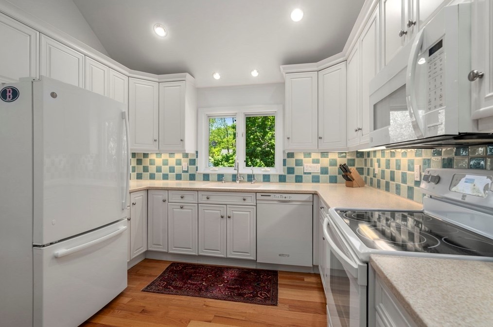 129 Withington Rd, Newton MA 02460-2037 exterior