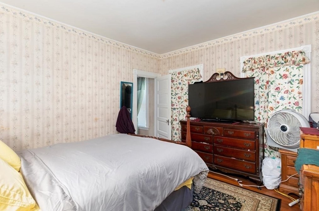 238 Beach St, Revere MA 02151-5004 exterior