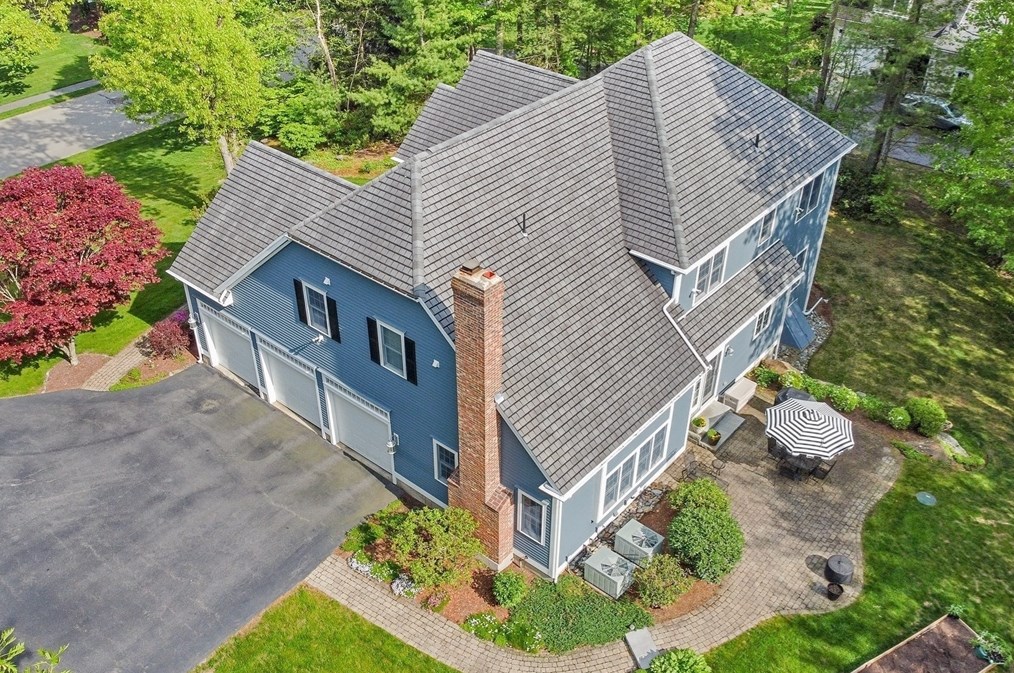 8 Wildewood Dr, Worcester MA 01612-1083 exterior