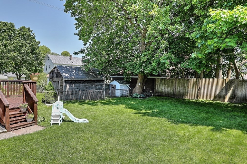 359 Stetson St, Fall River MA 02720-5545 exterior